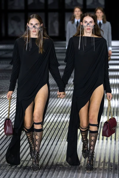 Look 67